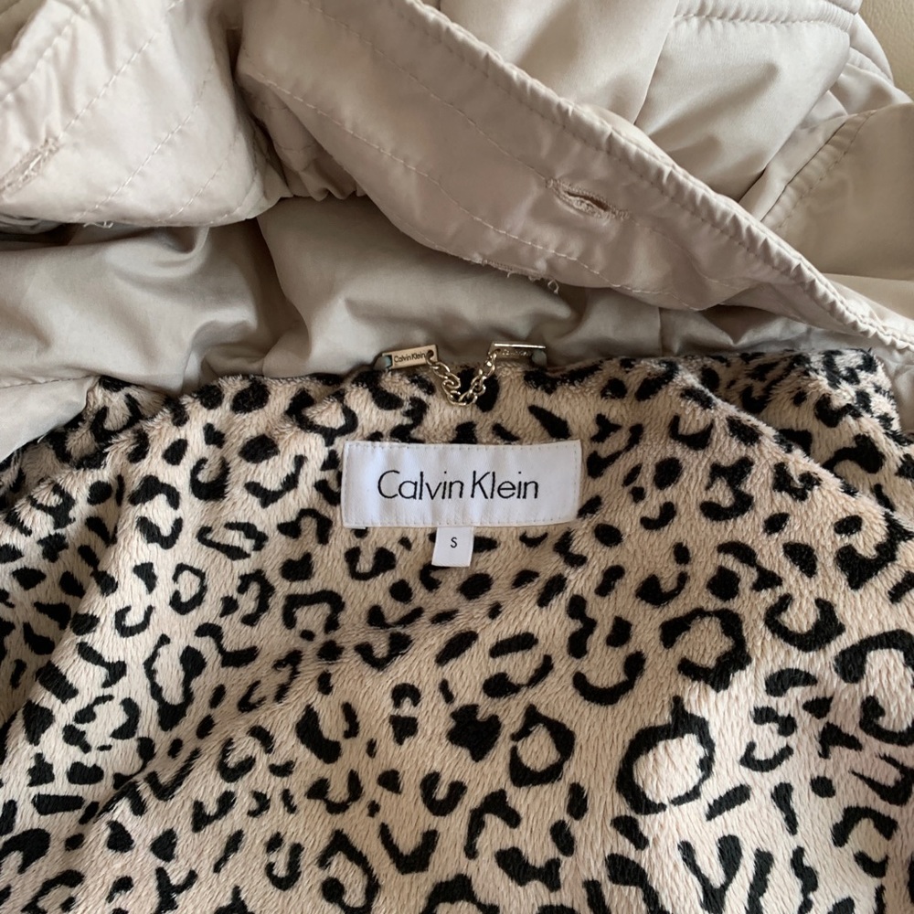 Winter Coat - image 3